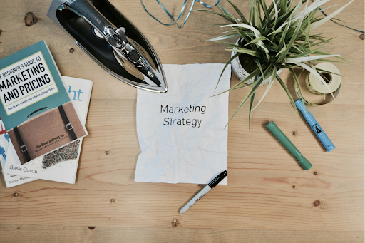 The Lie B2B Manufacturers Believe About Content Marketing ROI